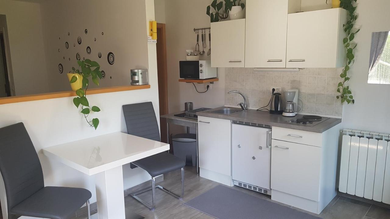 Apartments Tatjana Бовец Екстериор снимка