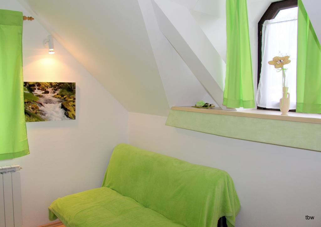 Apartments Tatjana Бовец Екстериор снимка